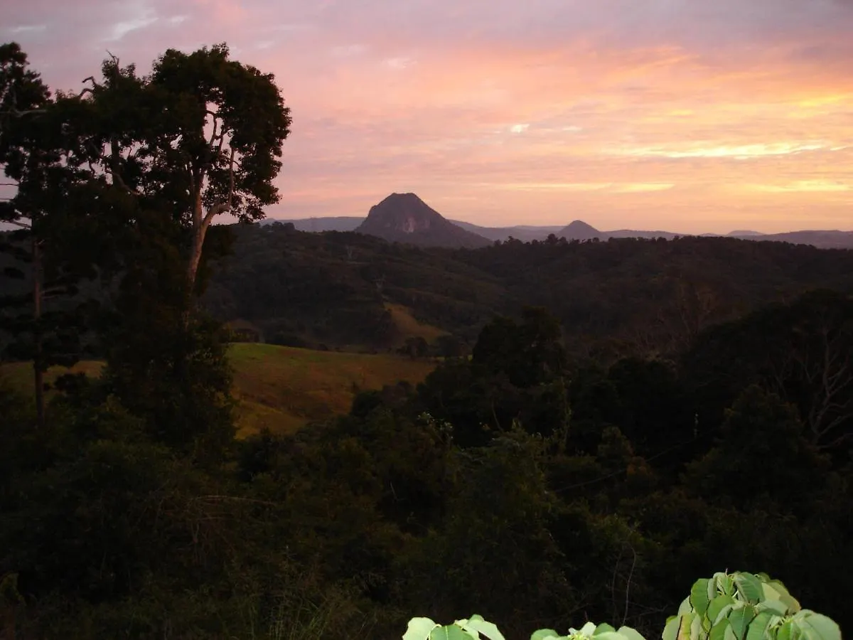 Cooroy Country Cottages Black Mountain