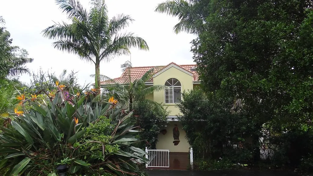 Cooroy Country Cottages Black Mountain Lodge