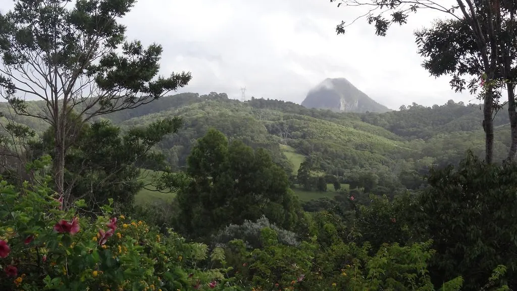 Lodge Cooroy Country Cottages Black Mountain
