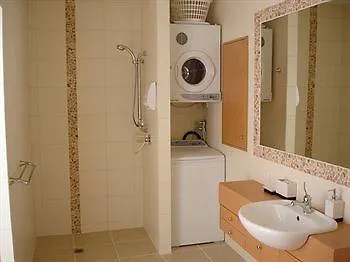 Cooroy Country Cottages Black Mountain