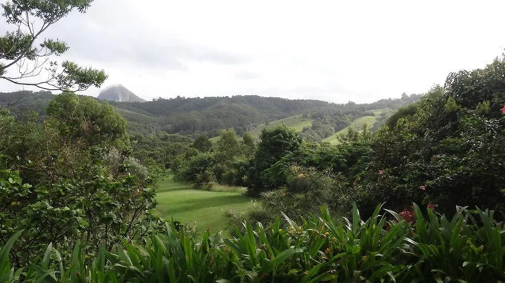 Cooroy Country Cottages Black Mountain Lodge