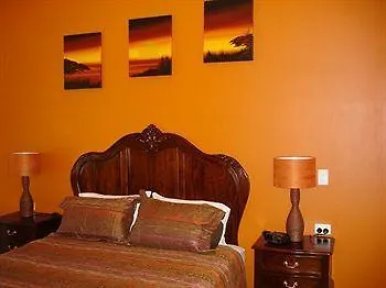 Cooroy Country Cottages Black Mountain 0*,