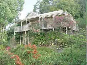 Cooroy Country Cottages Black Mountain Lodge